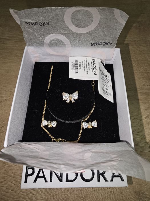 Комплект Новый Pandora Колье и Серьги