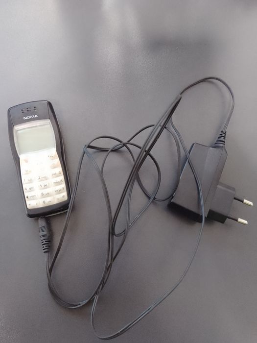 Nokia 1100 нокиа