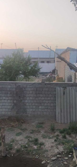 Продается земля не далеко от базара Куйлюка от 2.5 до 3.5 сотых