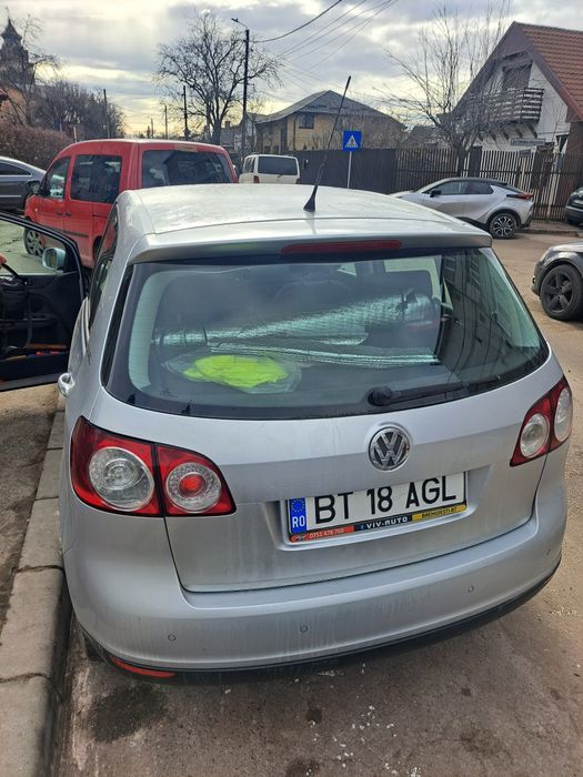 De vanzare golf 5 plus