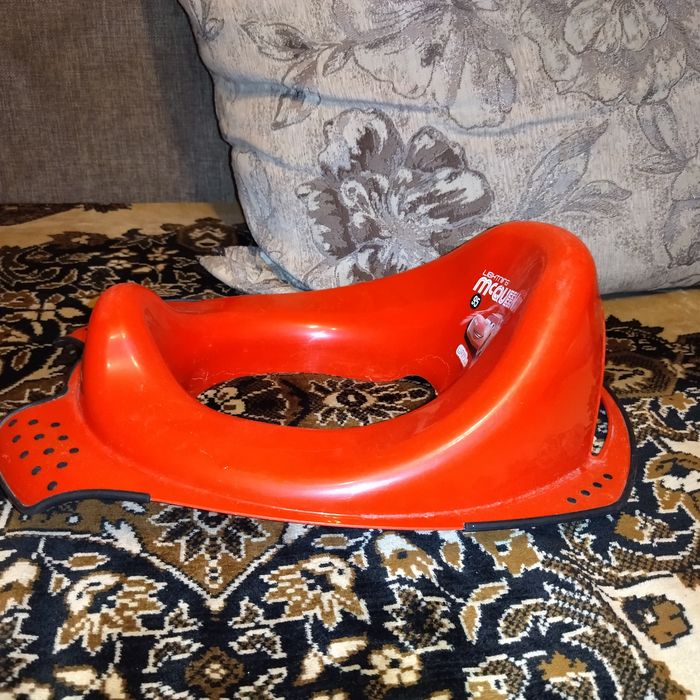 Продам накладку для ребенка на унитаз