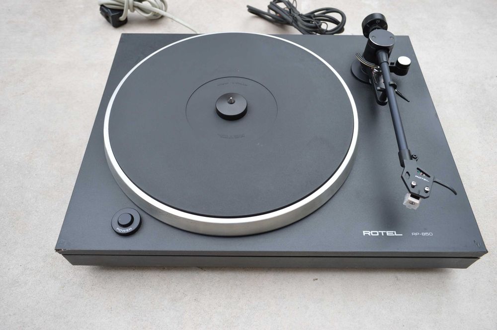 Pick up Rotel RP 850