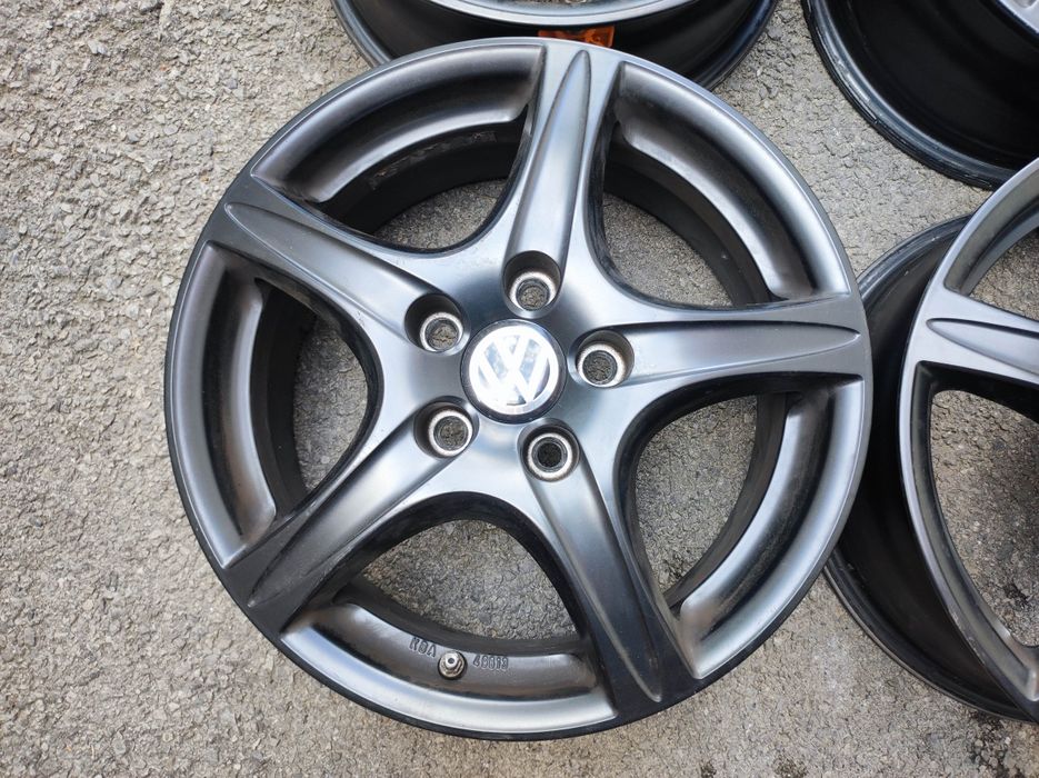 Фолксваген/VW; 5x112; 16 цола 4 бр. Лети черни джанти