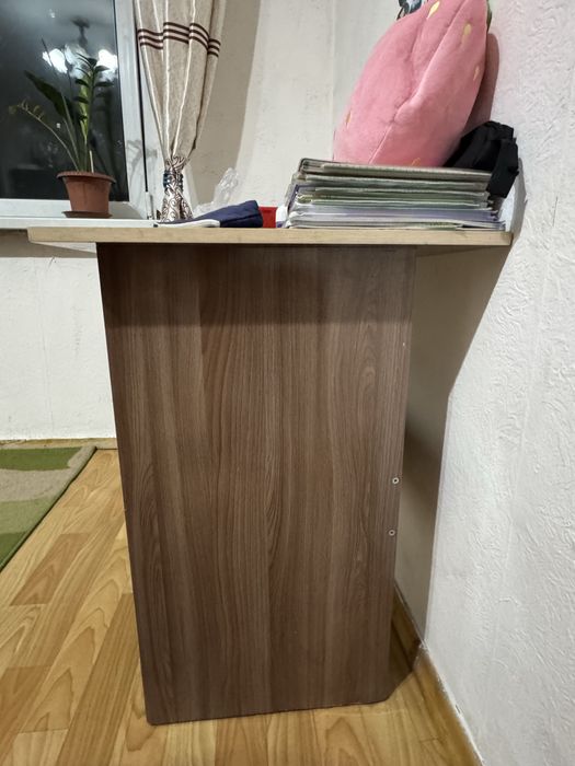 Стол письменный