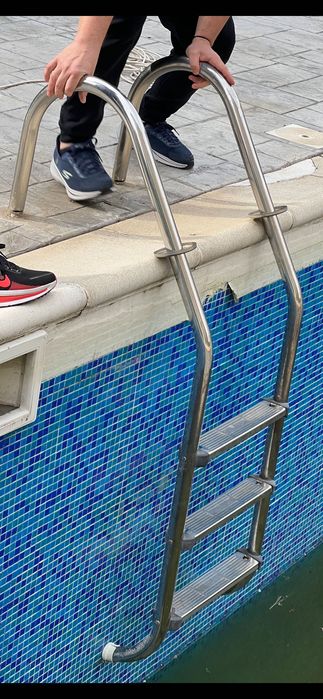 Продавам помпа за басейн ASTRAL POOL ,ползвана е само един летен сезон