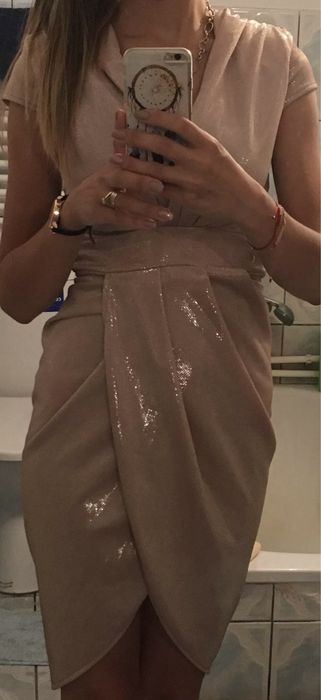 Vand rochie aurie