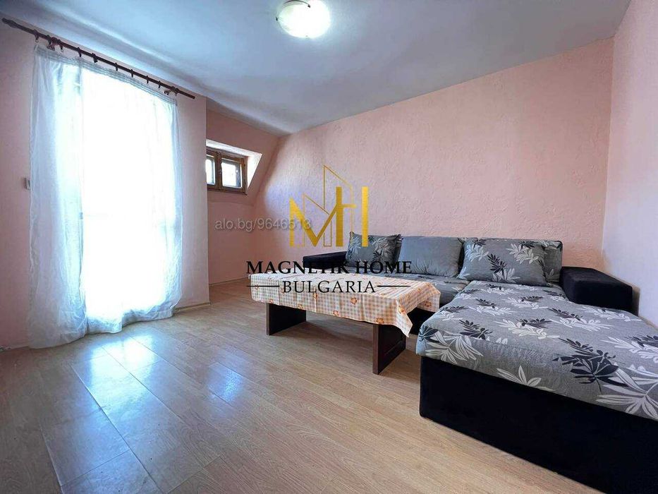 Чудесен двустаен апартамент с отделна кухня до ”ПМГ” в супер центъра