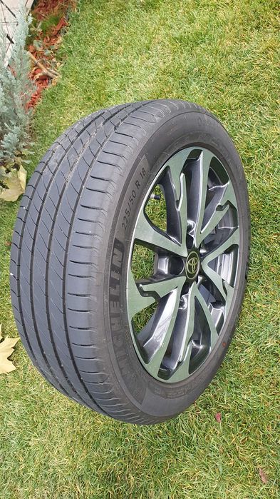 Roti Toyota Corolla Cross / CHR