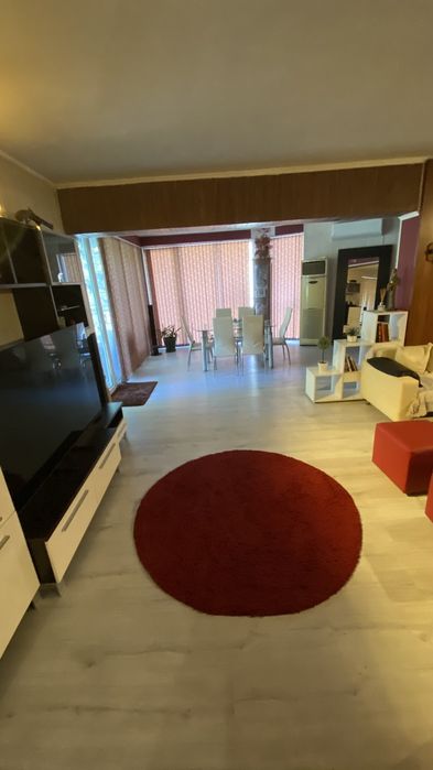 ПРОДАВА СЕ: Обзаведен самостоятелен имот от 230 кв.м (2-ри и 3-ти етаж) с ОБОСОБЕН ДВОР, отделен вход, 4 ТЕРАСИ и КЛИМАТИЦИ НАВСЯКЪДЕ