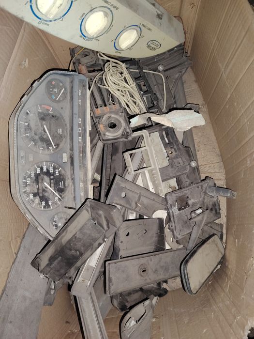 Запчасти мелочевка на BMW E30