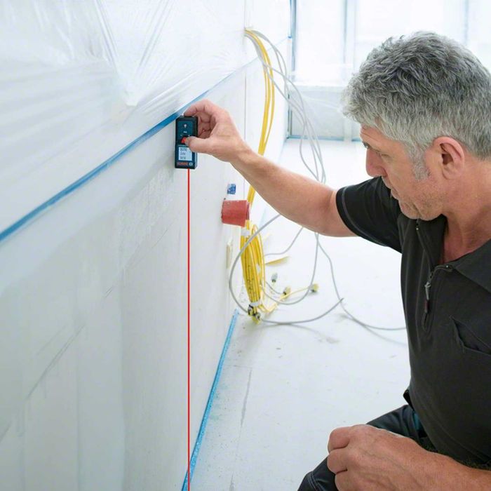 Telemetru laser Bosch Professional GLM 40, ± 1.5 mm precizie, sigilat