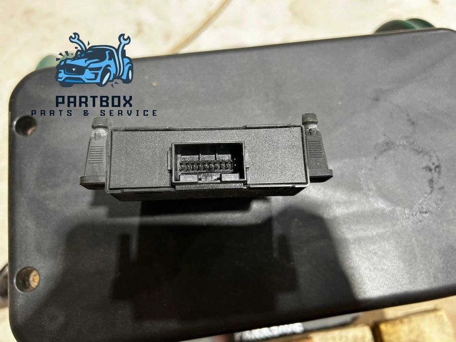 Модул централно заключване за Golf VI