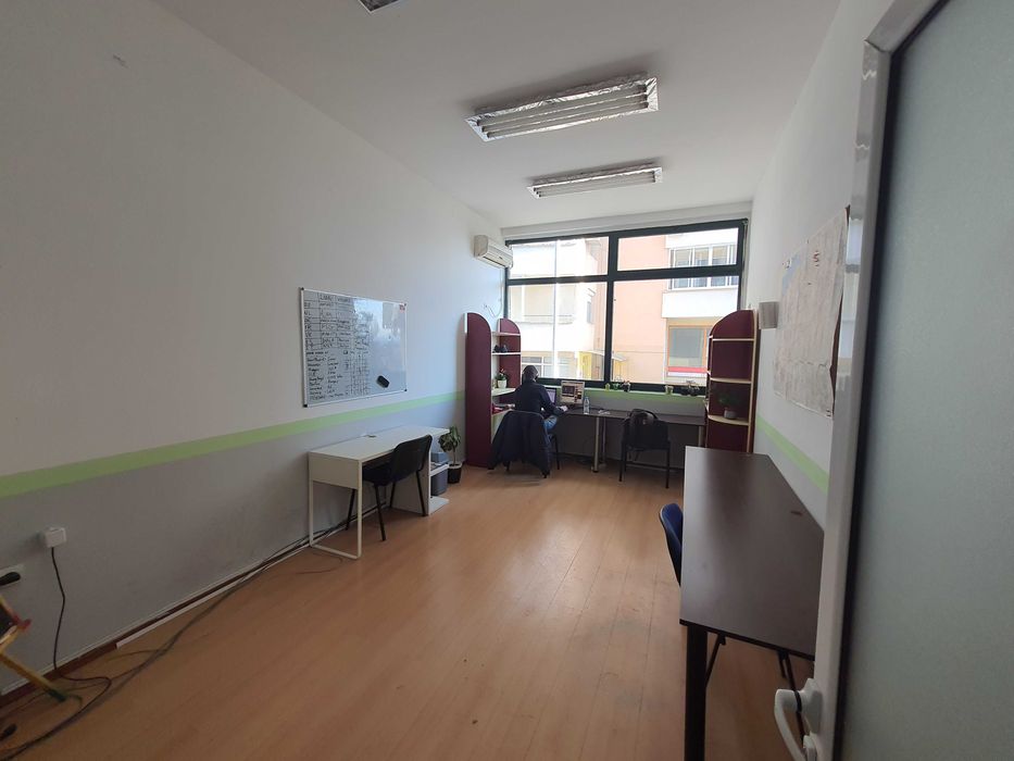 Давам офис под наем