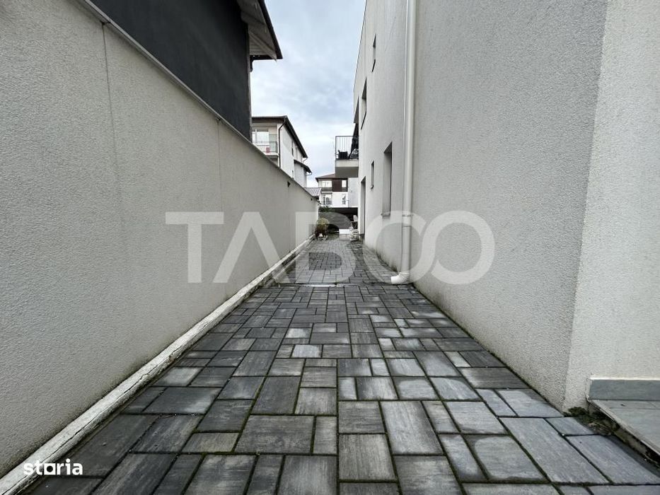 Apartament 3 camere de lux cu terasa si 2 locuri de parcare pe Brana