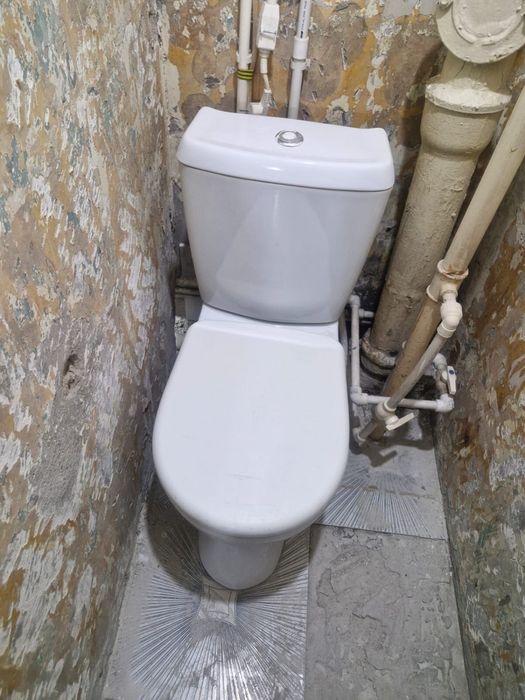 Продаю унитаз в хорошем состоянии