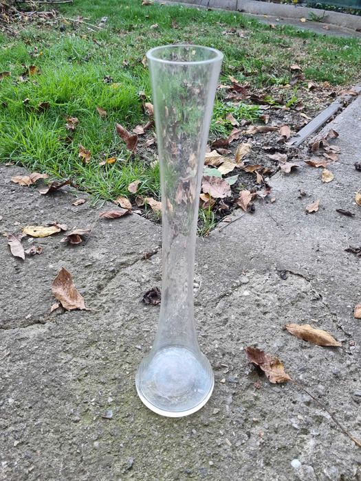 Vaza ornamentala din sticla