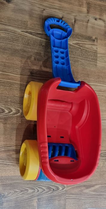 Mașina de strâns jucarii