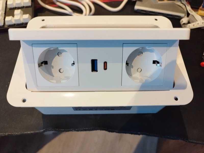 Ohuo GS261 priză retractabilă de blat cu încărcare wireless și USB