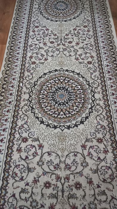Продам ковёр 1.20×3м.