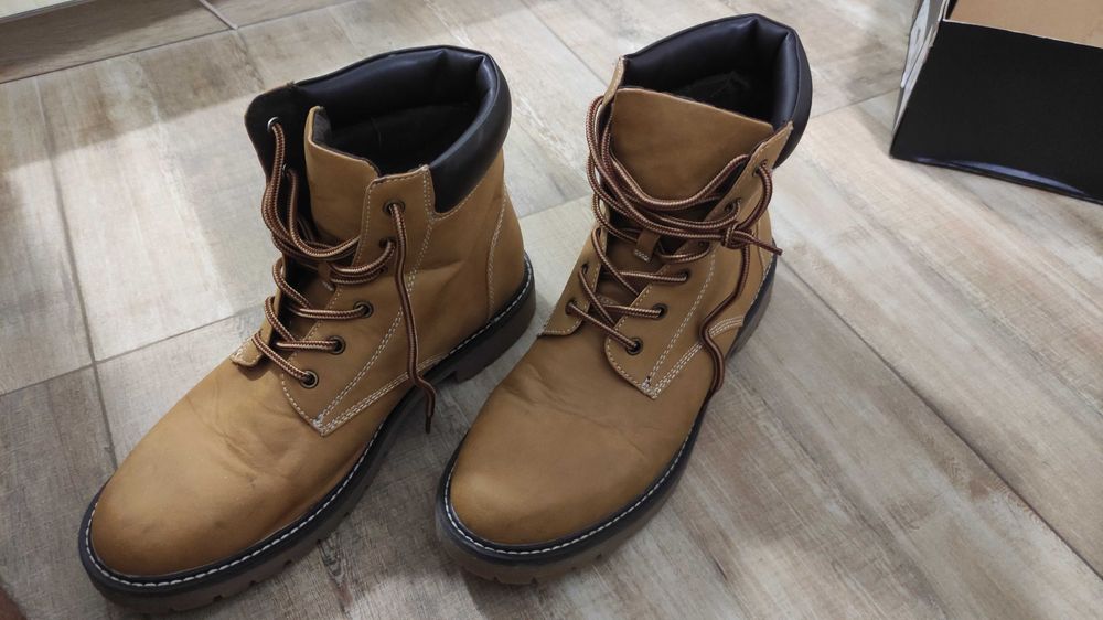 Мъжки обувки, тип боти