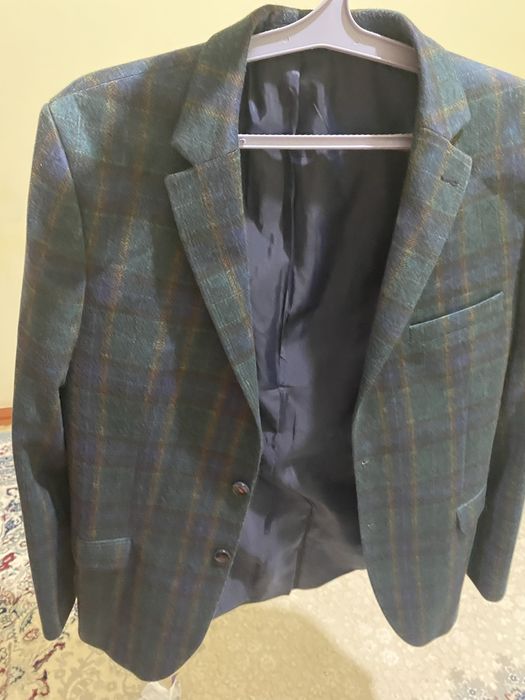 Продаеться костюм