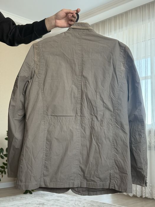 Продам весенние куртки