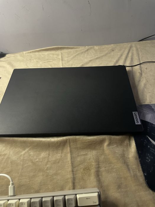 Srochna sotiladi lenovo v15 g4 amn