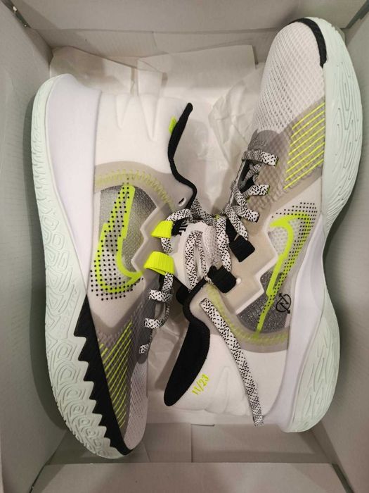 Nike - KYRIE FLYTRAP V №42.5 Оригинал Код 510