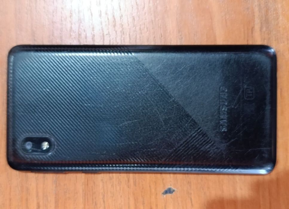 Samaung A01 CORE 64GB srochna