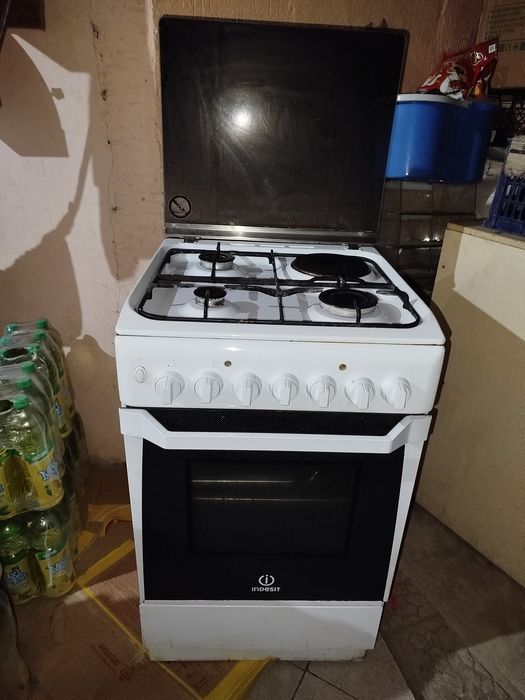 Газ плита Индезит