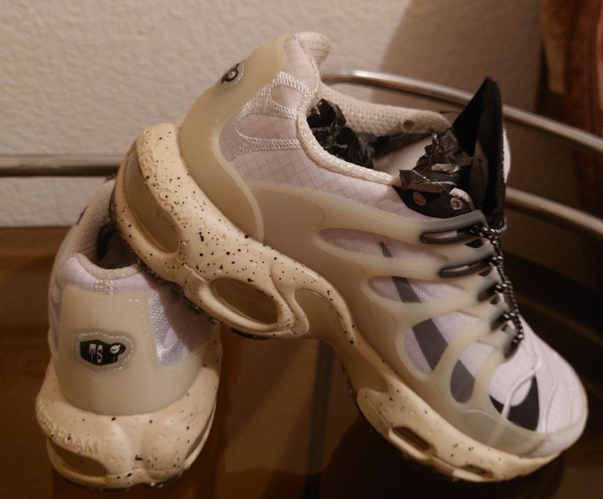 Кроссовки Nike продаю!!! Размер 37,5