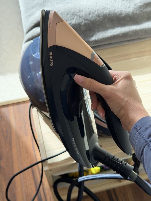 Парогенератор Philips PerfectCare серия 9000