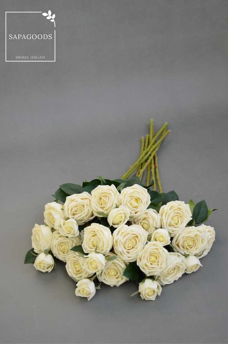 Белые розы 3 бутона 70см 1шт