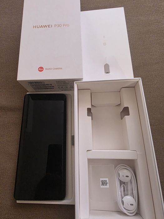 Телефон HUAWEI  P30 Pro