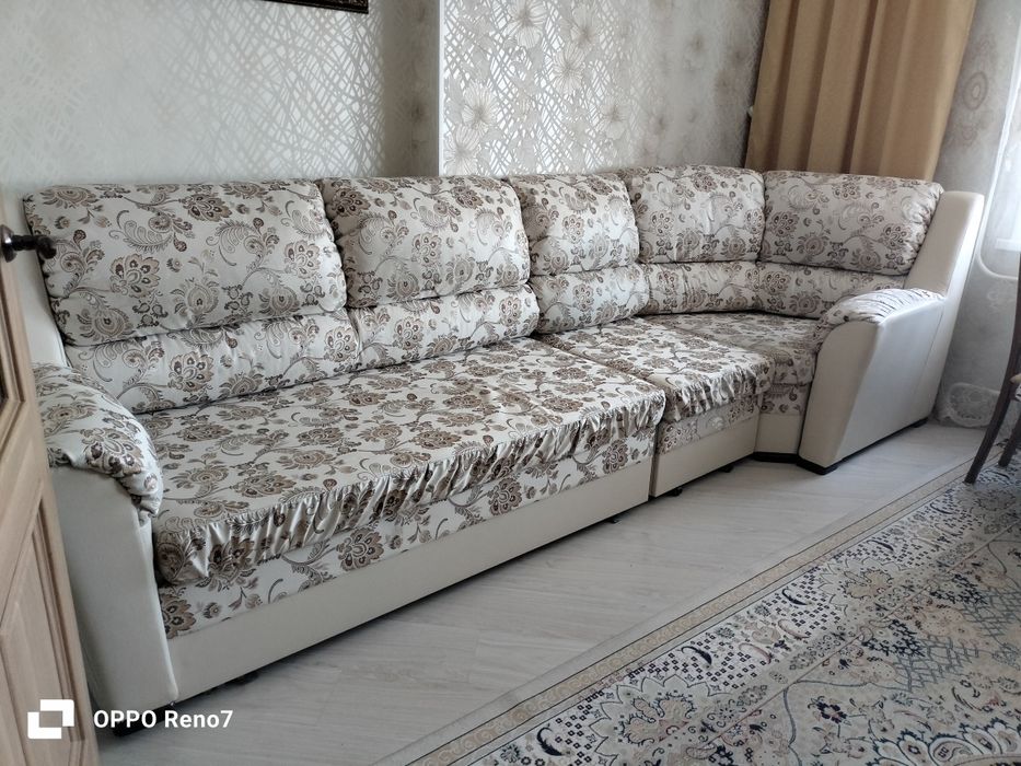 Продам диван, угол меняется