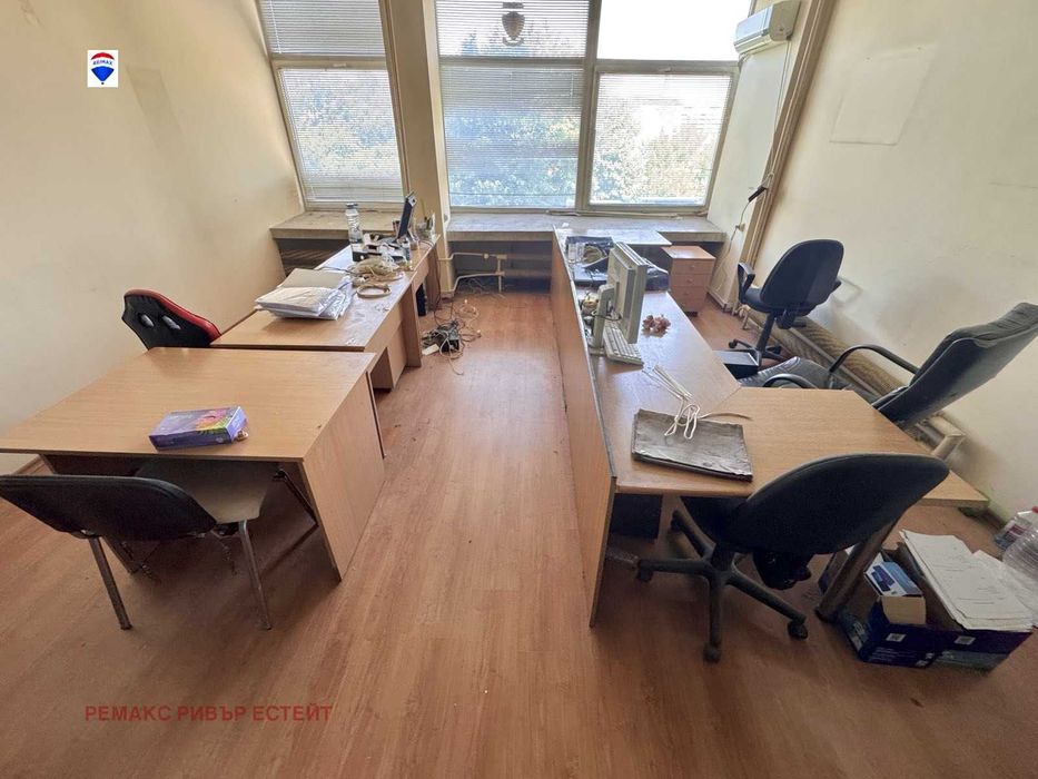 Офис под наем кв. Широк център