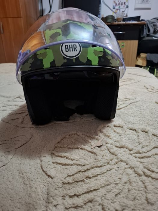 Vând cască moto BHR