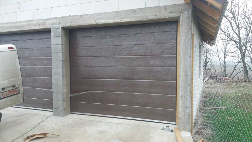 uși de garaj industriale