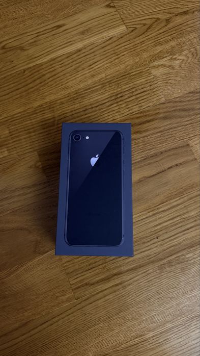 iPhone 8, 64 mg 100%