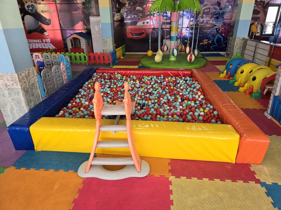 Детские площадки  Болалар майдончаси Карусели Горки Качели