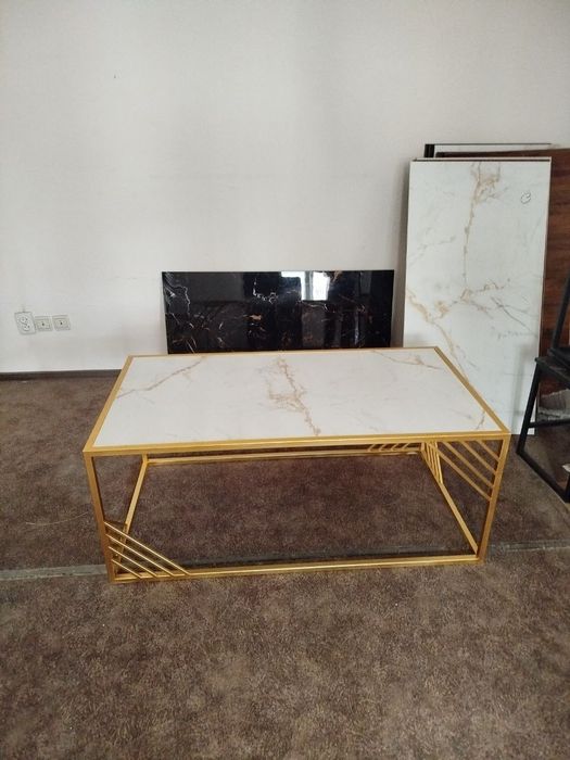 Loftdan divan, parta, jurnalniy stol