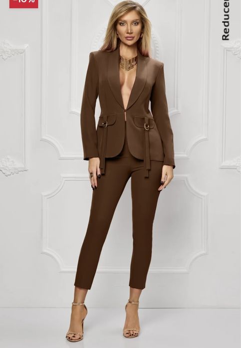 Costum Bby marimea 38