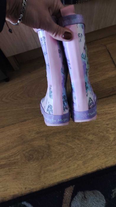 Прекрасни английски детски гумени ботуши на Елза и Анна!