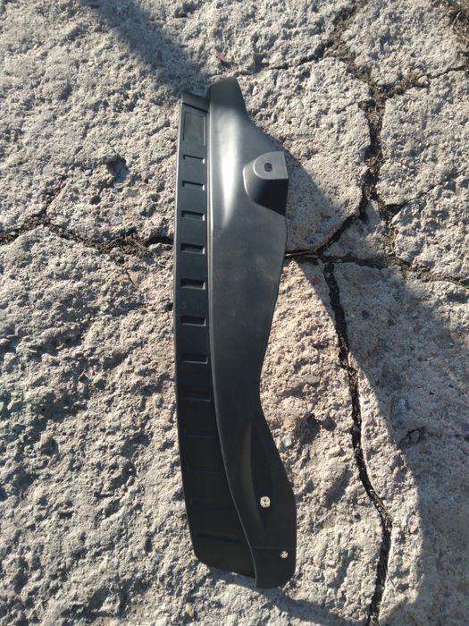 Локеры на задние крылья