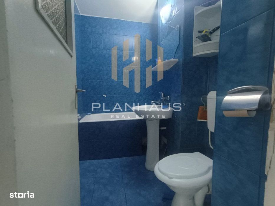 Apartament cu 3 camere zona Petru Rares