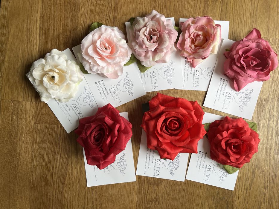 Цвете на щипка за коса