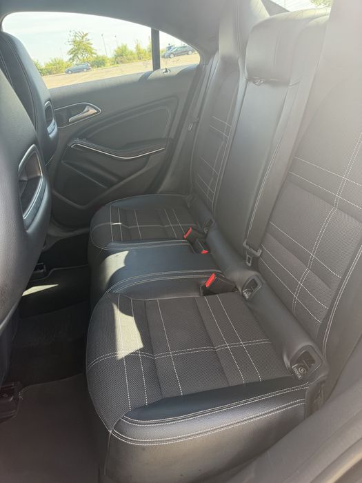 Mercedes-Benz CLA 220