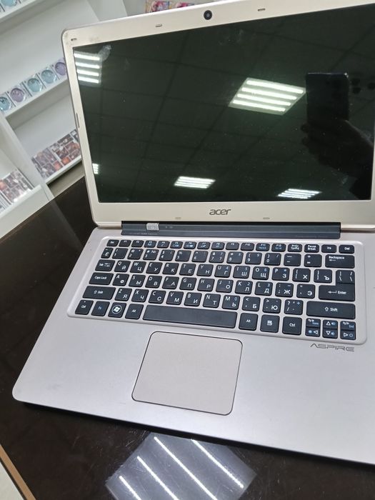 Продам ноутбук acer.
