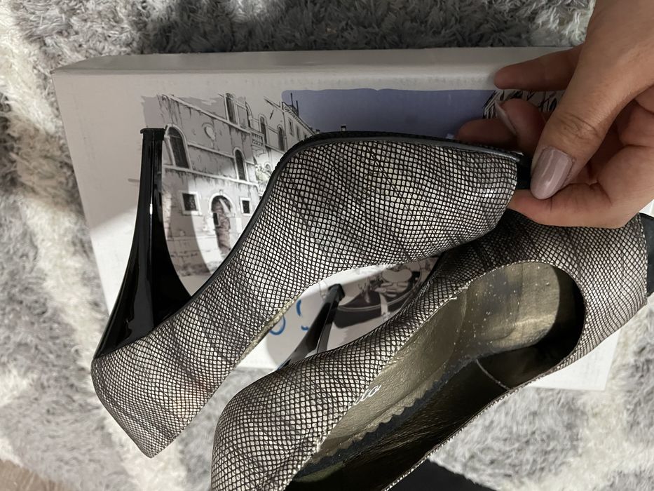 Женские туфли