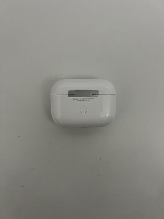 Vand AirPods 3 Pro compatibile cu iOS/Android.